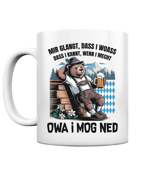 Beidseitig bedruckte Tasse mit lustigem bayerischen Spruch und Bär auf glänzender Oberfläche


